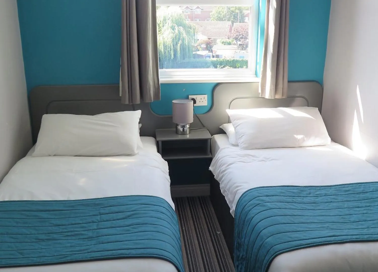 Oyster Fleet Hotel Canvey Island 2*,