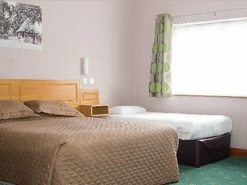 Oyster Fleet Hotel Canvey Island 2*,