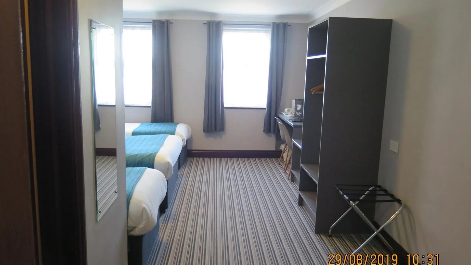 Oyster Fleet Hotel Canvey Island 2*,